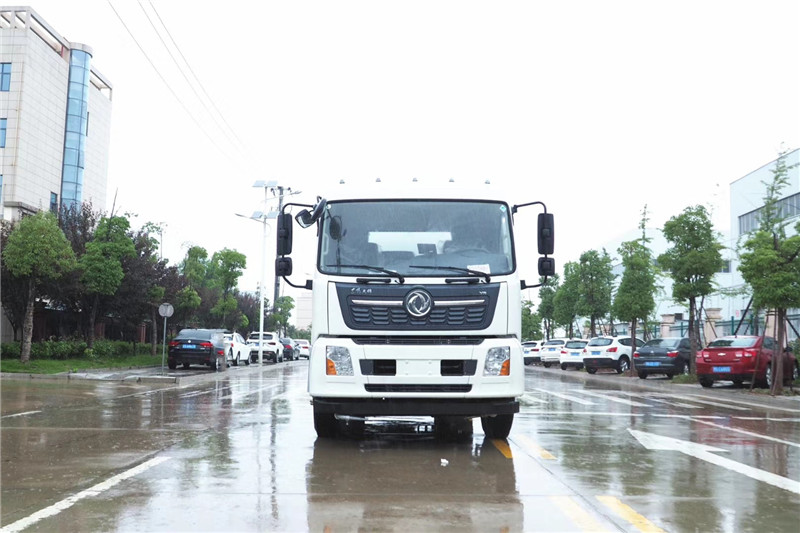 東風(fēng)天龍后八輪20噸噴霧車，國六綠化噴灑車