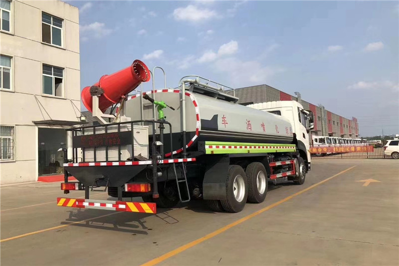 東風(fēng)天龍后八輪20噸噴霧車，國六綠化噴灑車