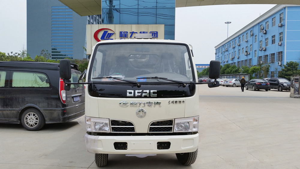 不上牌東風(fēng)福瑞卡掃路車