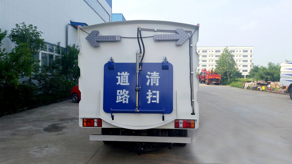 不上牌福田小卡掃路車