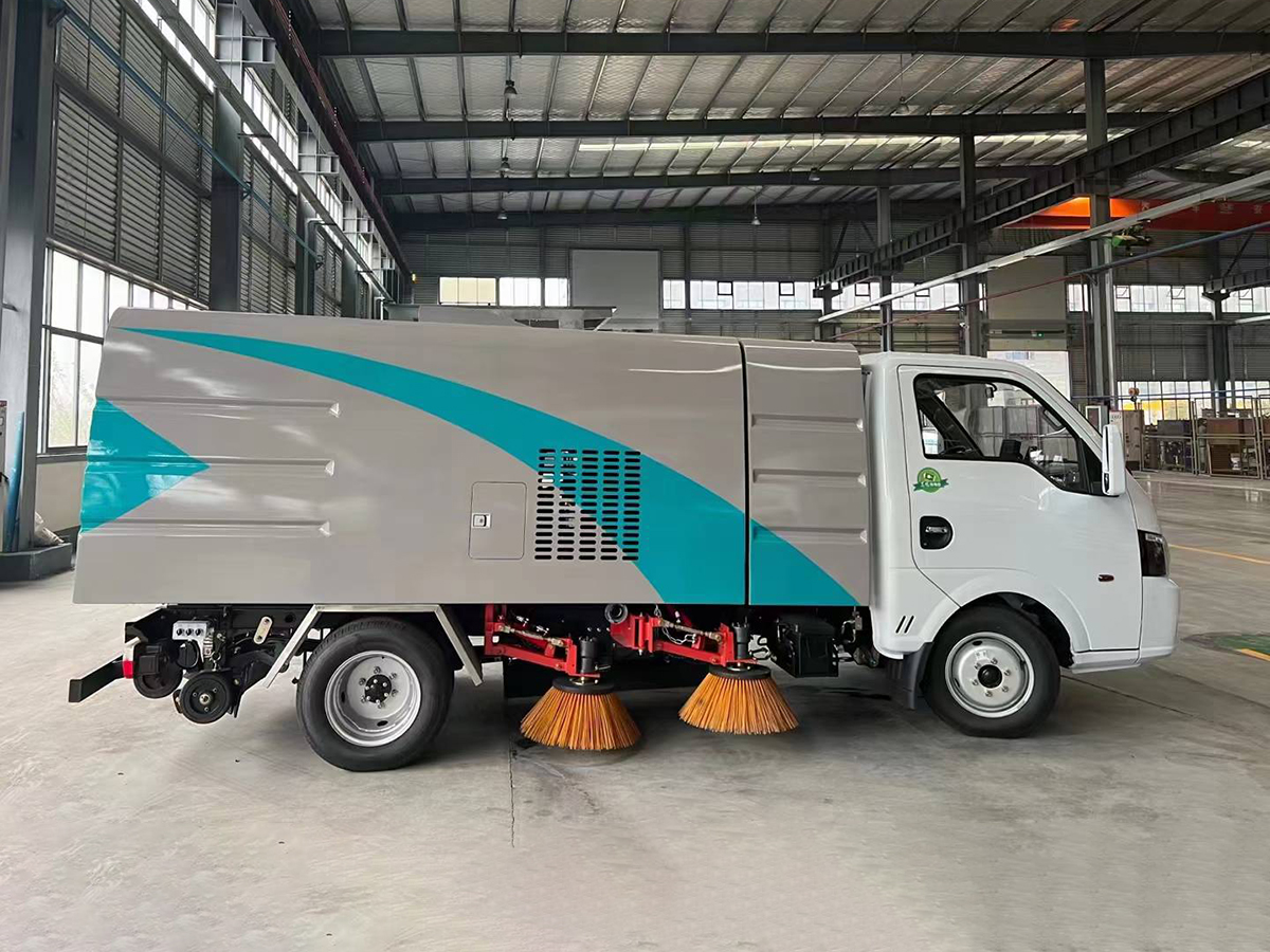 東風(fēng)途逸純電動(dòng)掃路車