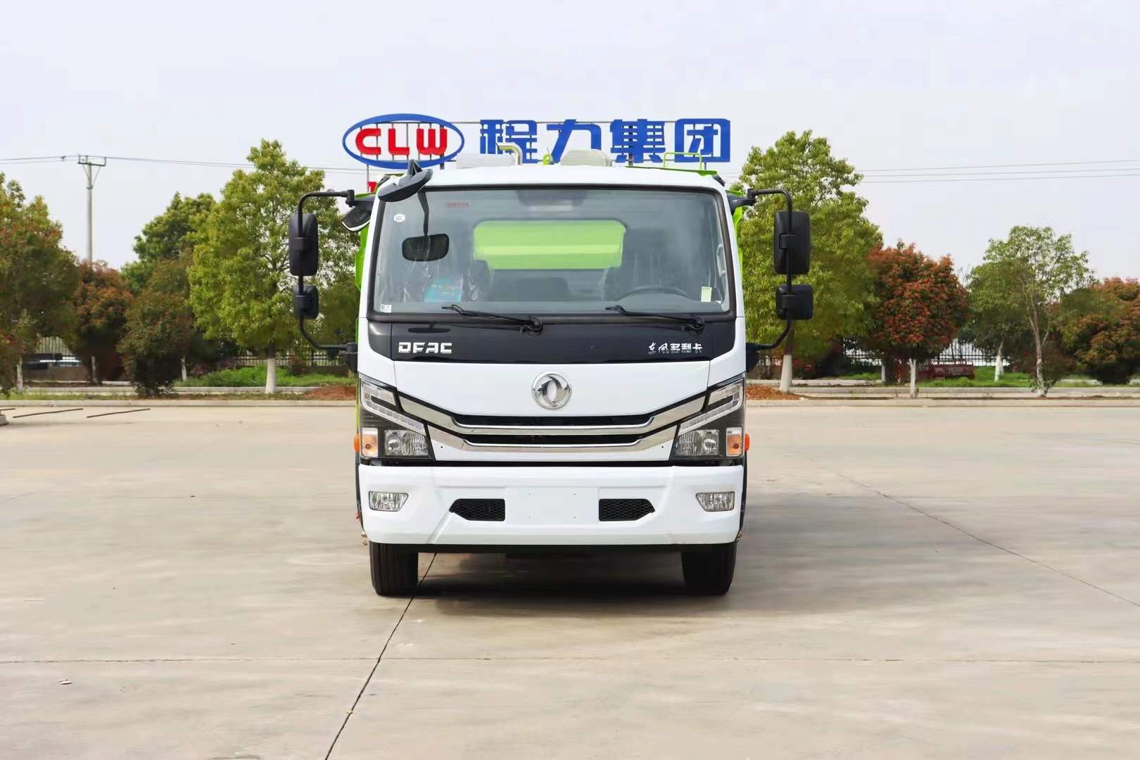 東風(fēng)大多利卡掃路車(chē)